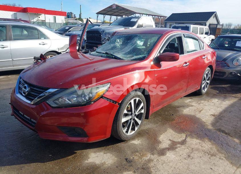 Photo 2 of 2016 Nissan Altima 2.5 SR (VIN 1N4AL3AP4GC190280)