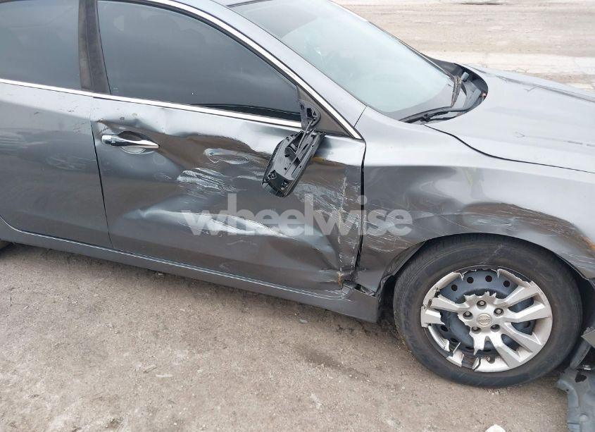 Photo 12 of 2016 Nissan Altima 2.5/2.5 S/2.5 SL/2.5 SR/2.5 SV (VIN 1N4AL3AP4GC196936)