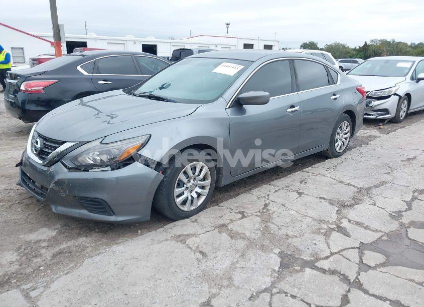Photo 2 of 2016 Nissan Altima 2.5/2.5 S/2.5 SL/2.5 SR/2.5 SV (VIN 1N4AL3AP4GC196936)