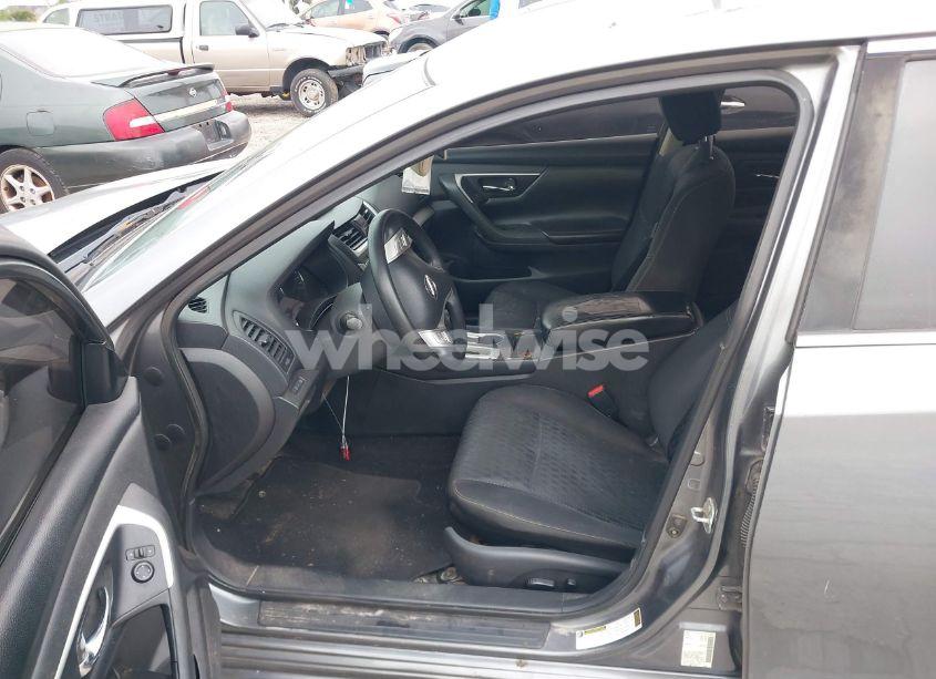 Photo 5 of 2016 Nissan Altima 2.5/2.5 S/2.5 SL/2.5 SR/2.5 SV (VIN 1N4AL3AP4GC196936)