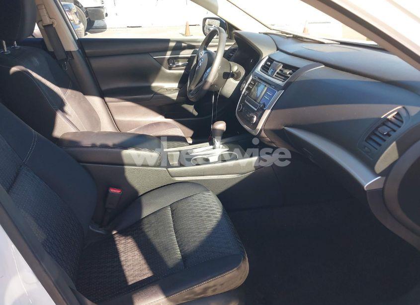 Photo 5 of 2016 Nissan Altima 2.5/2.5 S/2.5 SL/2.5 SR/2.5 SV (VIN 1N4AL3AP4GC201567)