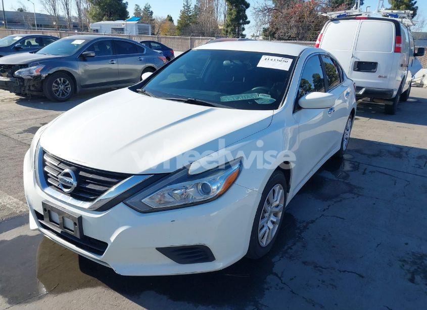 Photo 6 of 2016 Nissan Altima 2.5/2.5 S/2.5 SL/2.5 SR/2.5 SV (VIN 1N4AL3AP4GC201567)