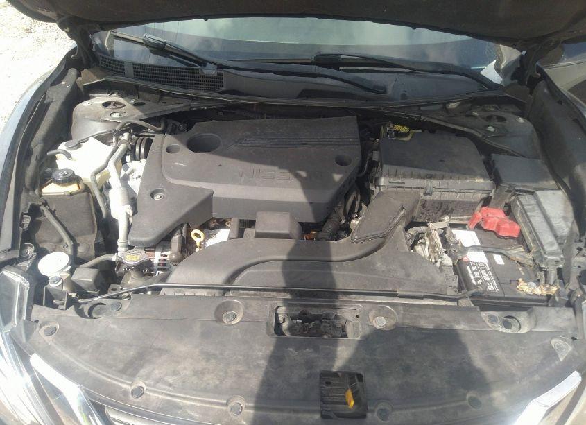 Photo 10 of 2016 Nissan Altima 2.5 SR (VIN 1N4AL3AP4GC216845)