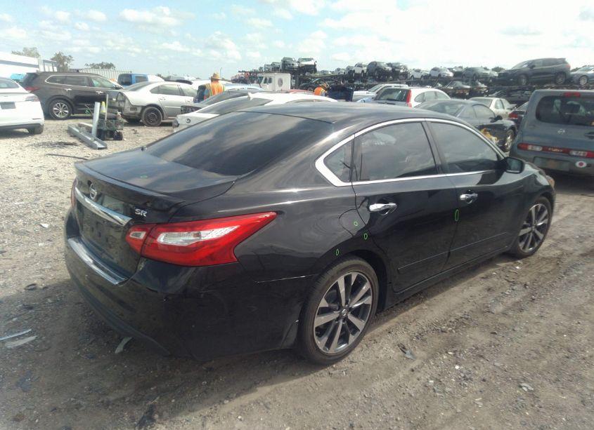 Photo 4 of 2016 Nissan Altima 2.5 SR (VIN 1N4AL3AP4GC216845)