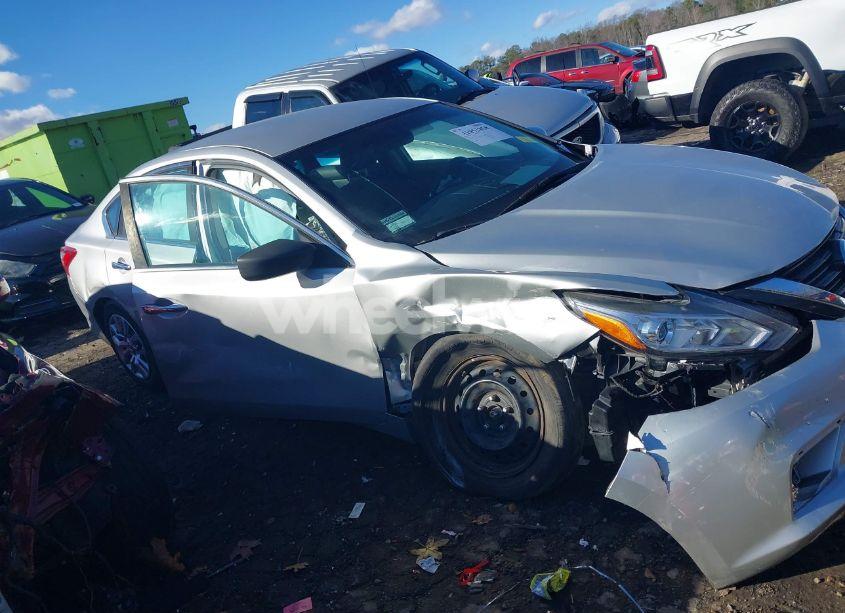 Photo 13 of 2016 Nissan Altima 2.5/2.5 S/2.5 SL/2.5 SR/2.5 SV (VIN 1N4AL3AP4GC217087)