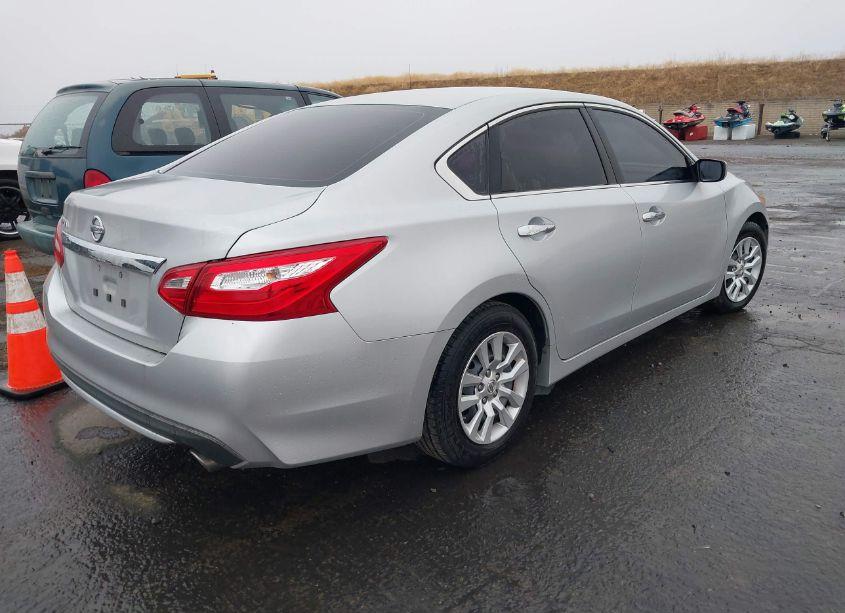 Photo 4 of 2016 Nissan Altima 2.5/2.5 S/2.5 SL/2.5 SR/2.5 SV (VIN 1N4AL3AP4GC217154)