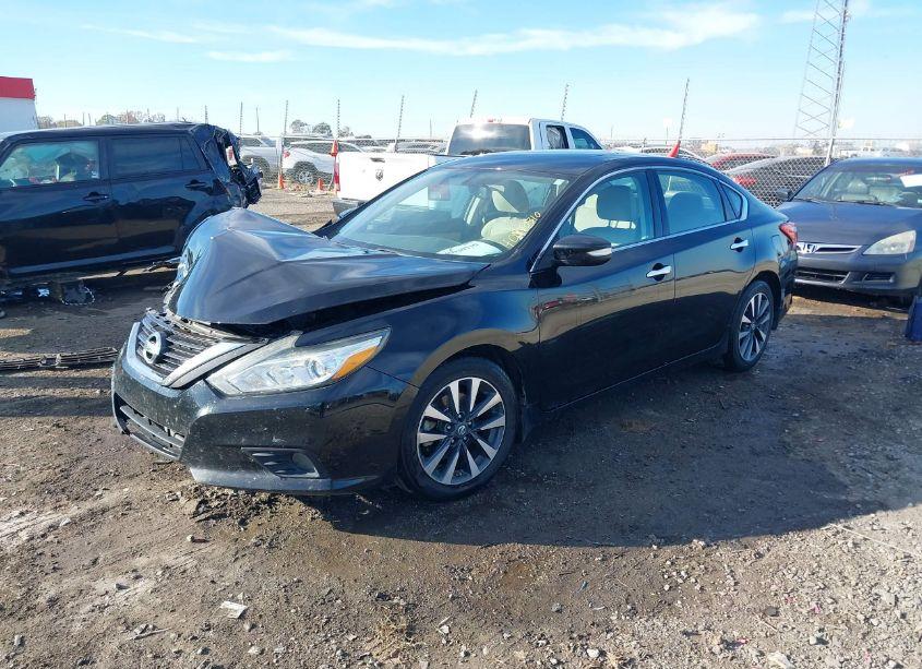 Photo 2 of 2016 Nissan Altima 2.5 SV (VIN 1N4AL3AP4GC232978)
