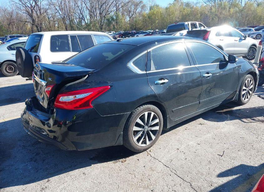 Photo 4 of 2016 Nissan Altima 2.5 SL (VIN 1N4AL3AP4GC238814)