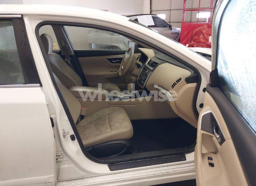 Photo 5 of 2016 Nissan Altima 2.5 S (VIN 1N4AL3AP4GC242801)