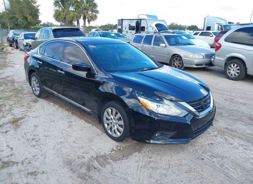 2016 Nissan Altima 2.5 SR (VIN 1N4AL3AP4GC245231) main photo