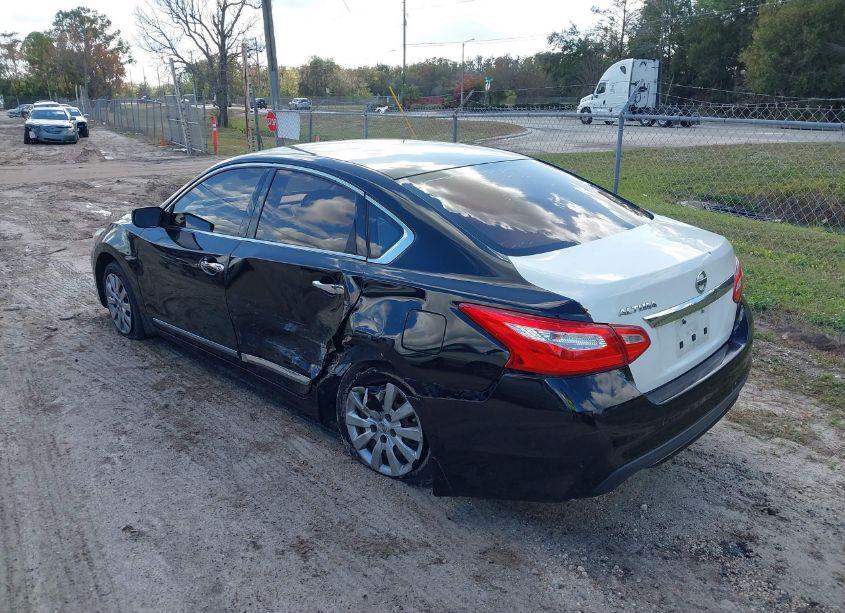 Photo 3 of 2016 Nissan Altima 2.5 SR (VIN 1N4AL3AP4GC245231)