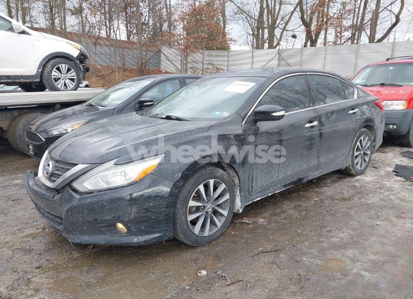 Photo 2 of 2016 Nissan Altima 2.5 SV (VIN 1N4AL3AP4GC248386)
