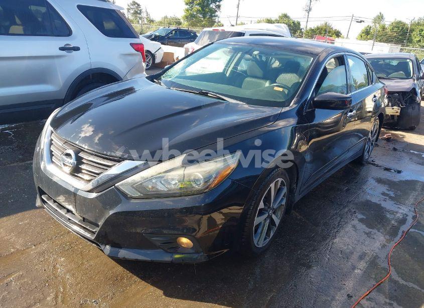 Photo 2 of 2016 Nissan Altima 2.5 SR (VIN 1N4AL3AP4GC254236)