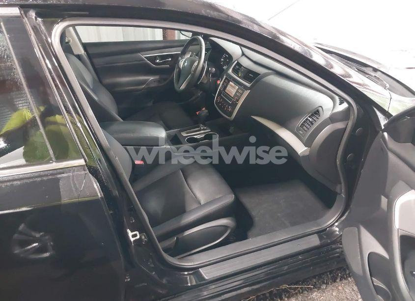 Photo 5 of 2016 Nissan Altima 2.5 SR (VIN 1N4AL3AP4GC278150)