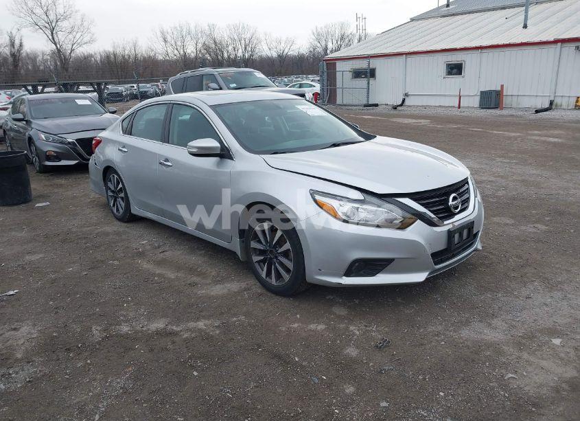 2016 Nissan Altima 2.5 SV (VIN 1N4AL3AP4GC280500) main photo