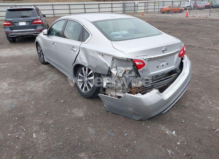 Photo 3 of 2016 Nissan Altima 2.5 SV (VIN 1N4AL3AP4GC280500)