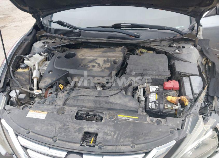 Photo 10 of 2016 Nissan Altima 2.5 SR (VIN 1N4AL3AP4GC288712)