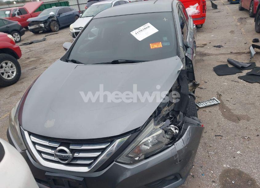 Photo 11 of 2016 Nissan Altima 2.5 SR (VIN 1N4AL3AP4GC288712)