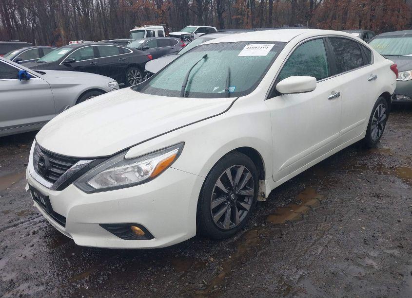 Photo 2 of 2016 Nissan Altima 2.5 SV (VIN 1N4AL3AP4GC290881)