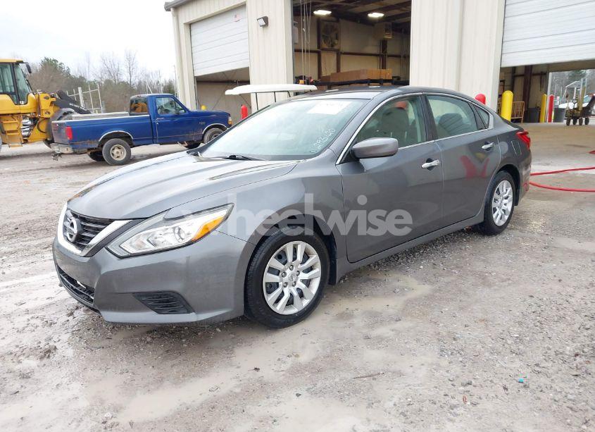 Photo 2 of 2016 Nissan Altima 2.5 S (VIN 1N4AL3AP4GC293120)
