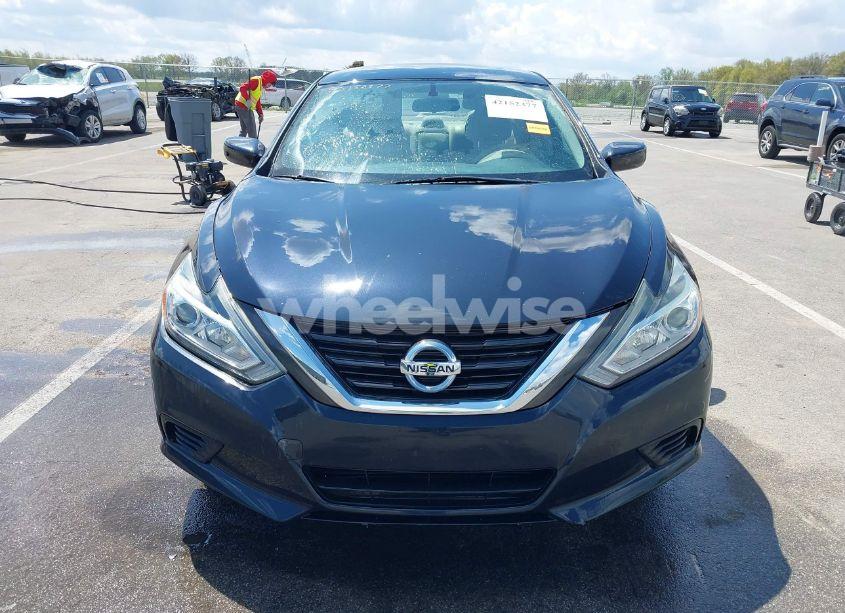 Photo 12 of 2016 Nissan Altima 2.5/2.5 S/2.5 SL/2.5 SR/2.5 SV (VIN 1N4AL3AP4GN306405)