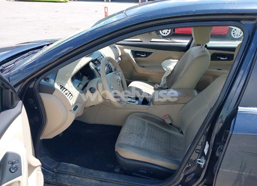 Photo 5 of 2016 Nissan Altima 2.5/2.5 S/2.5 SL/2.5 SR/2.5 SV (VIN 1N4AL3AP4GN306405)