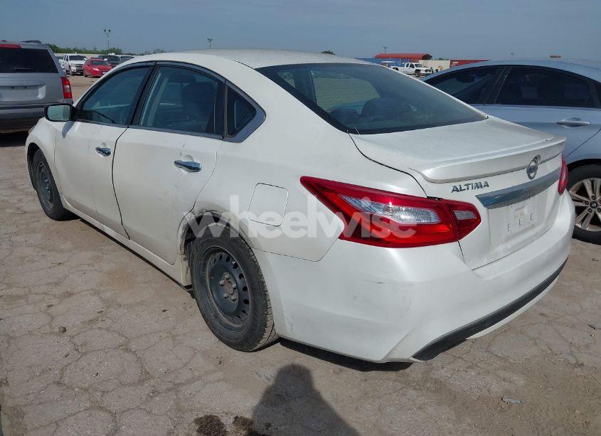 Photo 3 of 2016 Nissan Altima 2.5/2.5 S/2.5 SL/2.5 SR/2.5 SV (VIN 1N4AL3AP4GN318456)