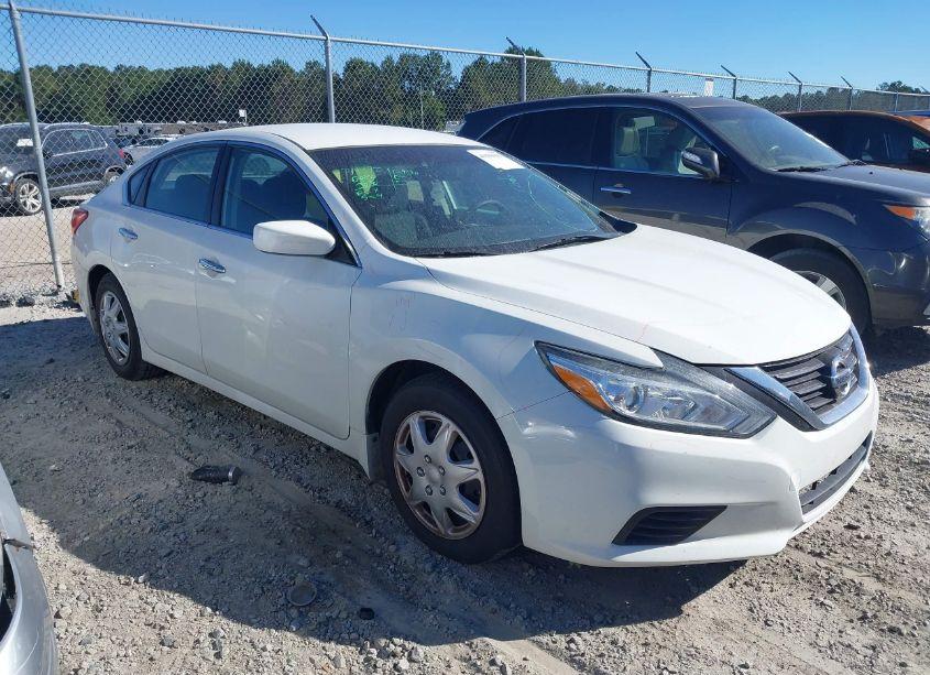 2016 Nissan Altima 2.5 S (VIN 1N4AL3AP4GN320000) main photo