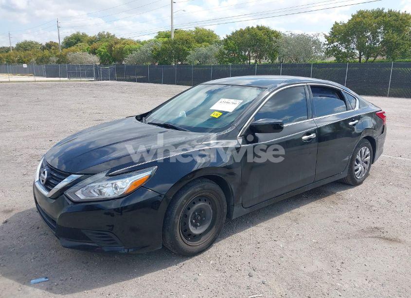 Photo 2 of 2016 Nissan Altima 2.5/2.5 S/2.5 SL/2.5 SR/2.5 SV (VIN 1N4AL3AP4GN326508)