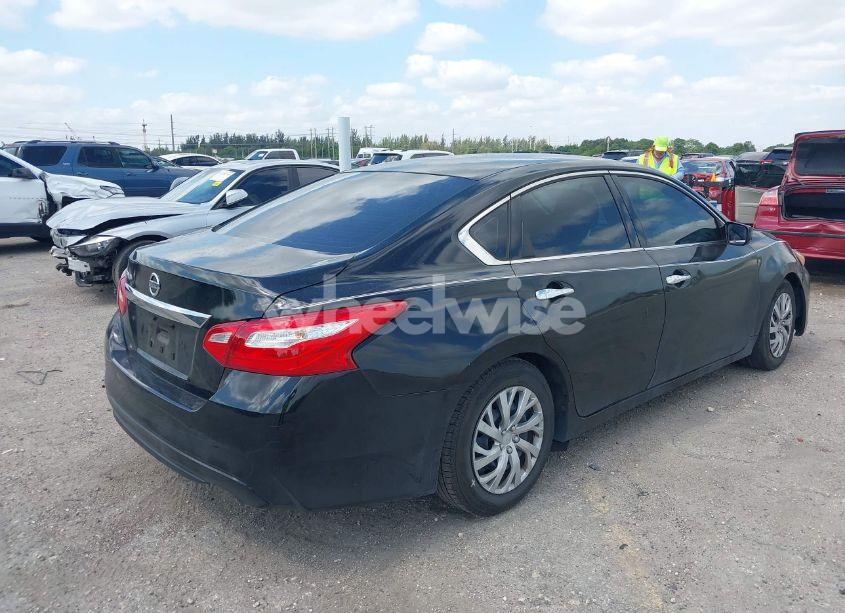 Photo 4 of 2016 Nissan Altima 2.5/2.5 S/2.5 SL/2.5 SR/2.5 SV (VIN 1N4AL3AP4GN326508)