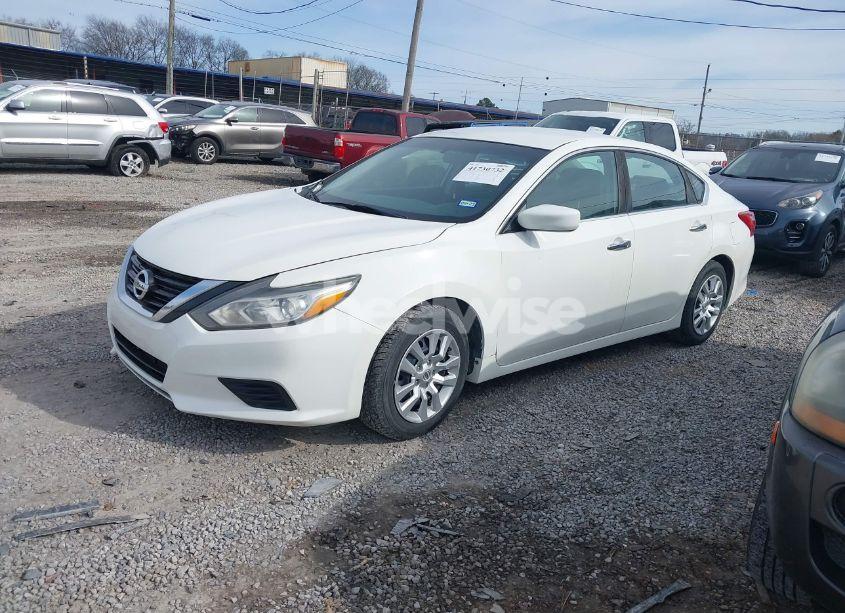 Photo 2 of 2016 Nissan Altima 2.5/2.5 S/2.5 SL/2.5 SR/2.5 SV (VIN 1N4AL3AP4GN327514)