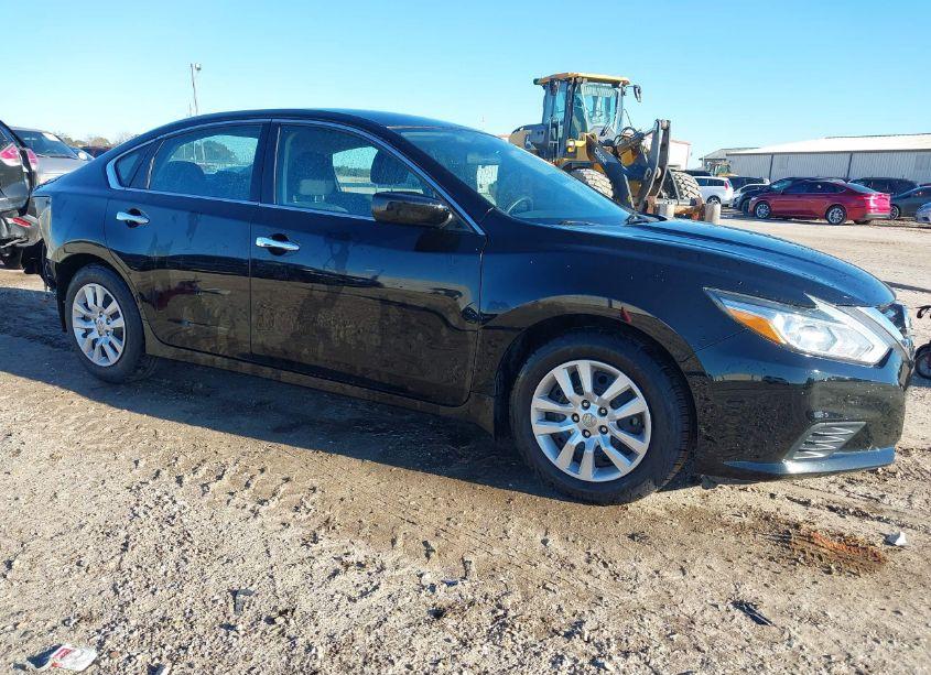 2016 Nissan Altima 2.5 S (VIN 1N4AL3AP4GN333040) main photo