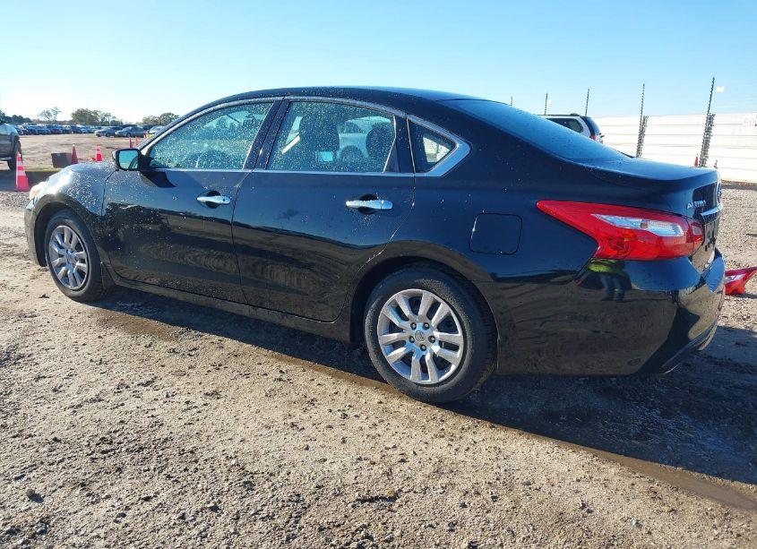 Photo 3 of 2016 Nissan Altima 2.5 S (VIN 1N4AL3AP4GN333040)