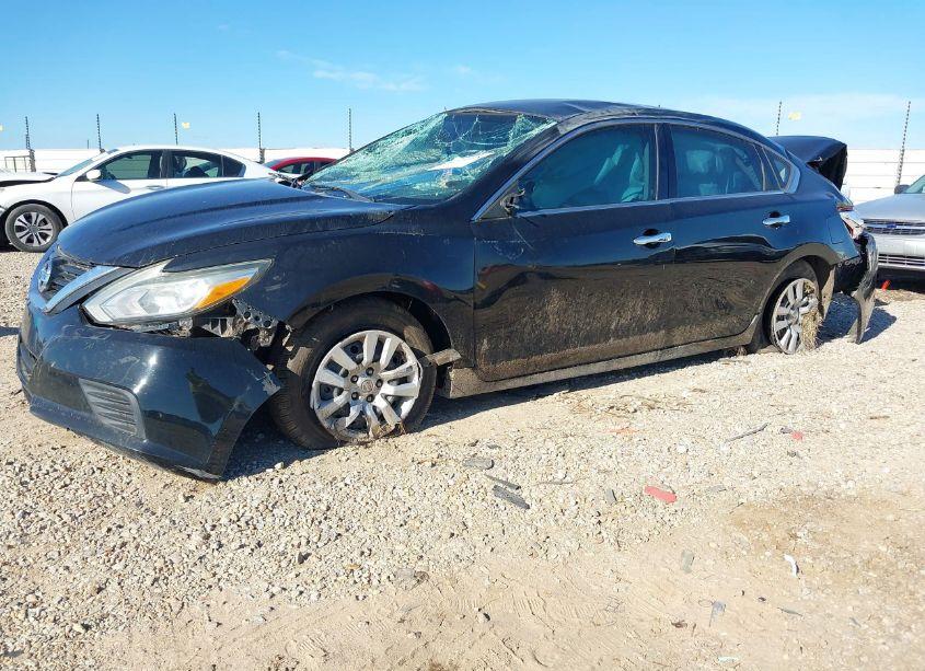 Photo 2 of 2016 Nissan Altima 2.5/2.5 S/2.5 SL/2.5 SR/2.5 SV (VIN 1N4AL3AP4GN348461)