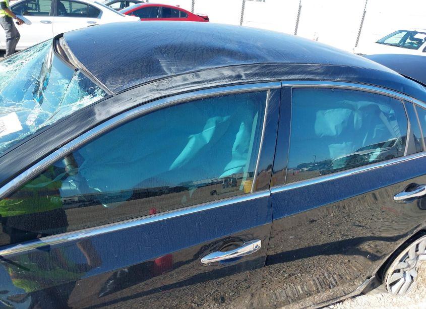 Photo 6 of 2016 Nissan Altima 2.5/2.5 S/2.5 SL/2.5 SR/2.5 SV (VIN 1N4AL3AP4GN348461)