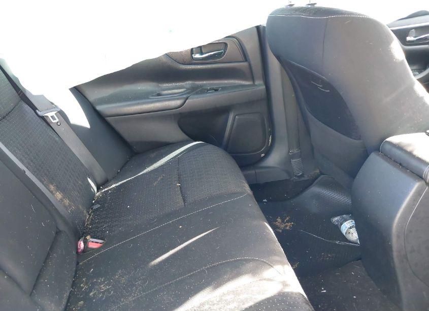 Photo 8 of 2016 Nissan Altima 2.5/2.5 S/2.5 SL/2.5 SR/2.5 SV (VIN 1N4AL3AP4GN348461)