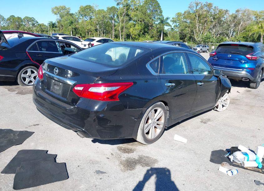 Photo 4 of 2016 Nissan Altima 2.5/2.5 S/2.5 SL/2.5 SR/2.5 SV (VIN 1N4AL3AP4GN352719)