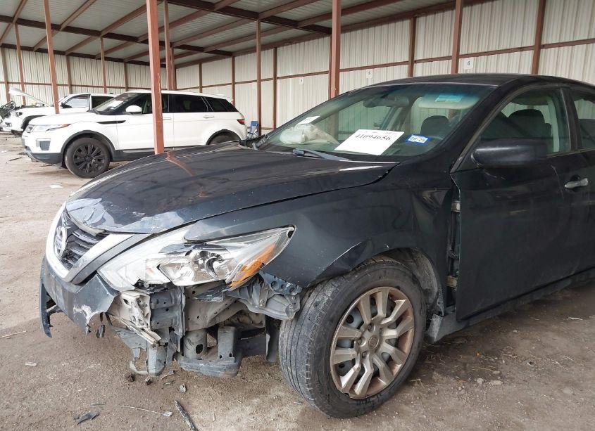 Photo 6 of 2016 Nissan Altima 2.5/2.5 S/2.5 SL/2.5 SR/2.5 SV (VIN 1N4AL3AP4GN356043)