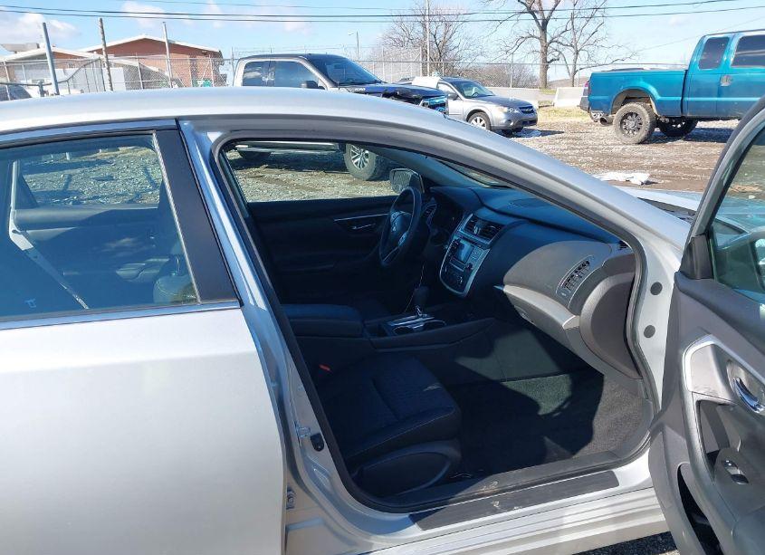 Photo 5 of 2016 Nissan Altima 2.5 S (VIN 1N4AL3AP4GN356916)