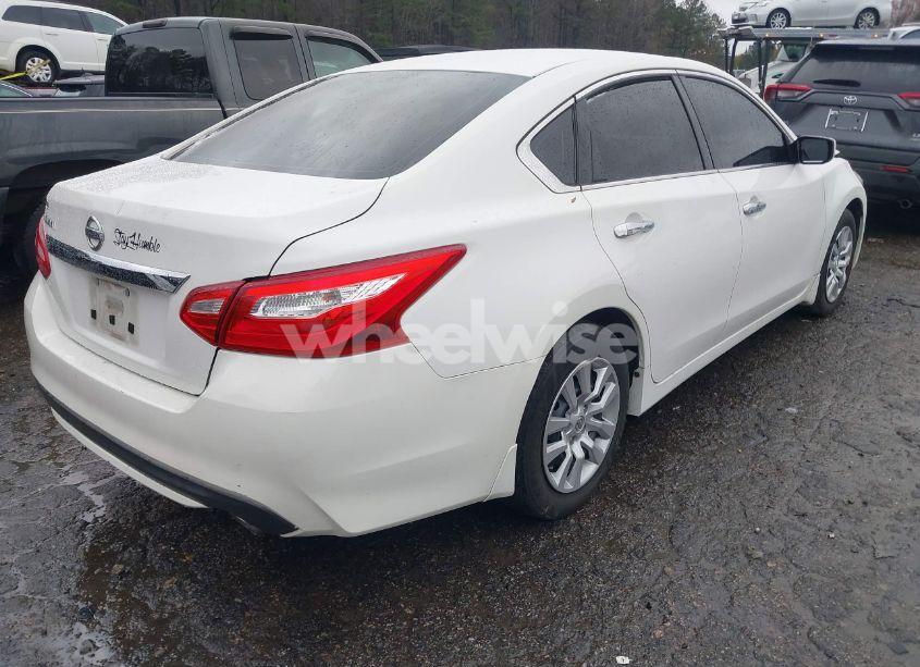 Photo 4 of 2016 Nissan Altima 2.5 S (VIN 1N4AL3AP4GN365096)