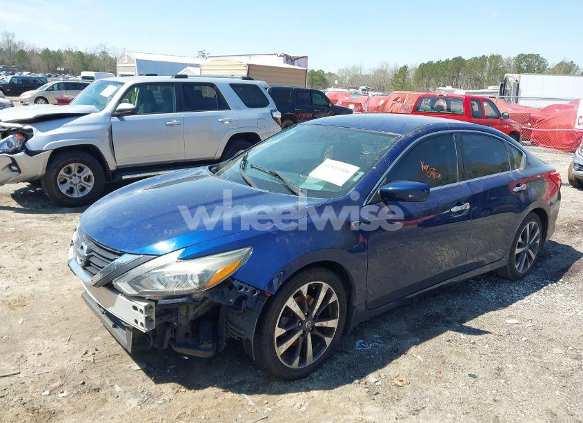 Photo 2 of 2016 Nissan Altima 2.5 SR (VIN 1N4AL3AP4GN374798)
