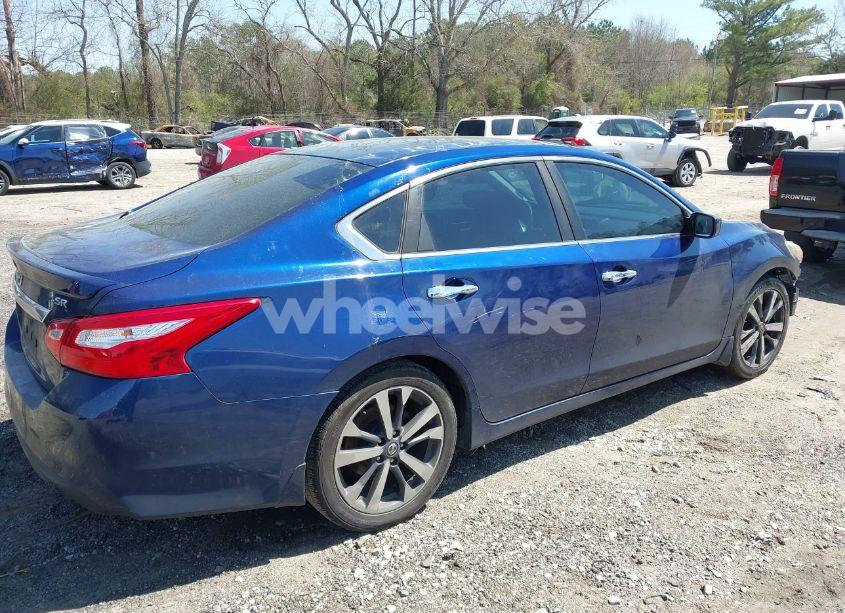 Photo 4 of 2016 Nissan Altima 2.5 SR (VIN 1N4AL3AP4GN374798)