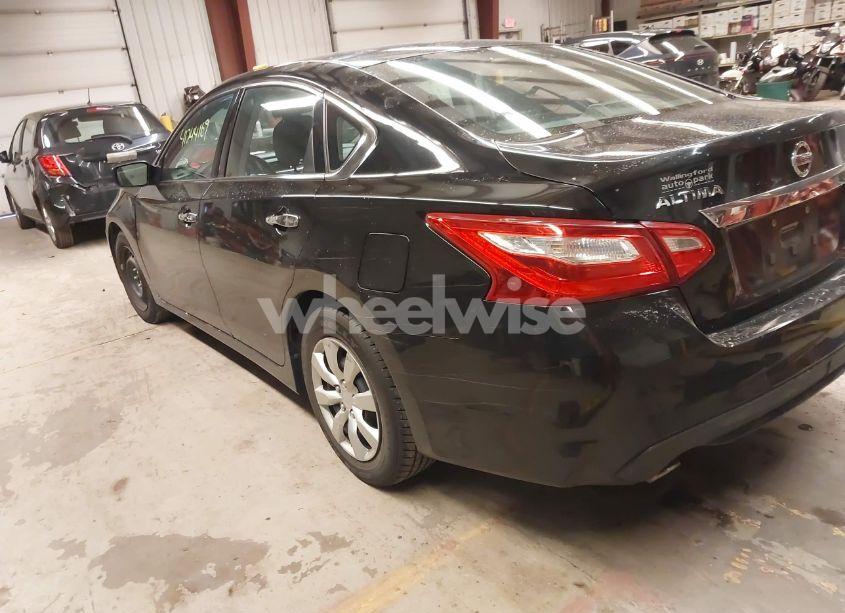 Photo 3 of 2016 Nissan Altima 2.5/2.5 S/2.5 SL/2.5 SR/2.5 SV (VIN 1N4AL3AP4GN375935)
