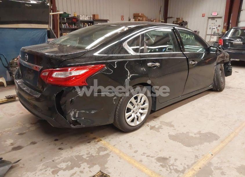 Photo 4 of 2016 Nissan Altima 2.5/2.5 S/2.5 SL/2.5 SR/2.5 SV (VIN 1N4AL3AP4GN375935)