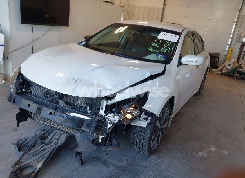 Photo 2 of 2016 Nissan Altima 2.5 SR (VIN 1N4AL3AP4GN392900)