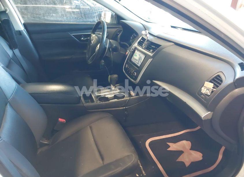 Photo 5 of 2016 Nissan Altima 2.5 SR (VIN 1N4AL3AP4GN392900)