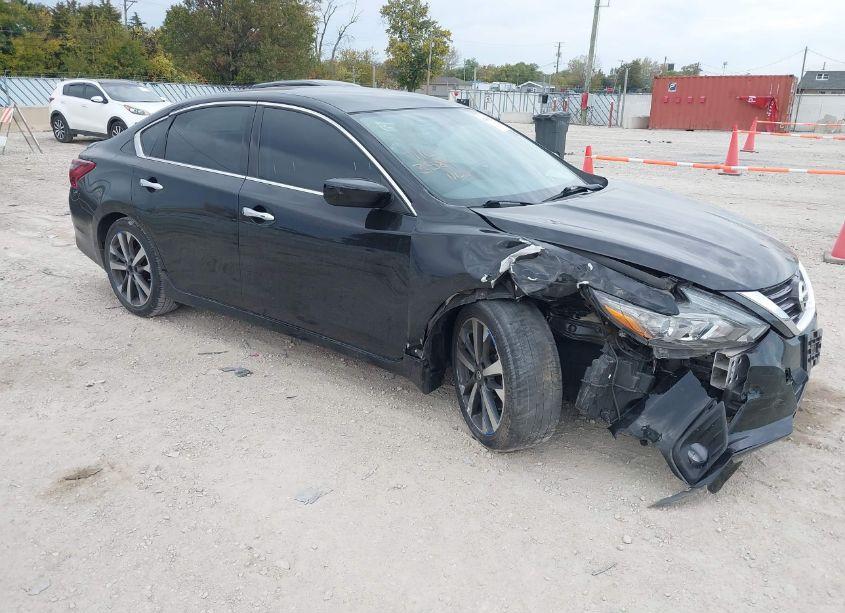 2017 Nissan Altima 2.5 SR (VIN 1N4AL3AP4HC108355) main photo