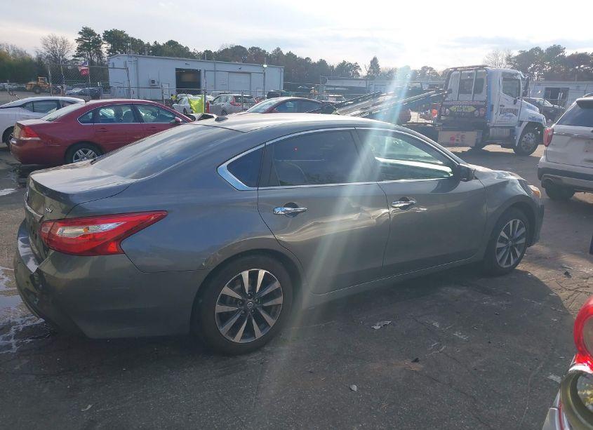 Photo 12 of 2017 Nissan Altima 2.5 SV (VIN 1N4AL3AP4HC109098)