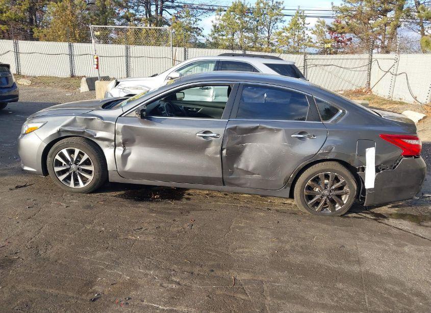 Photo 13 of 2017 Nissan Altima 2.5 SV (VIN 1N4AL3AP4HC109098)