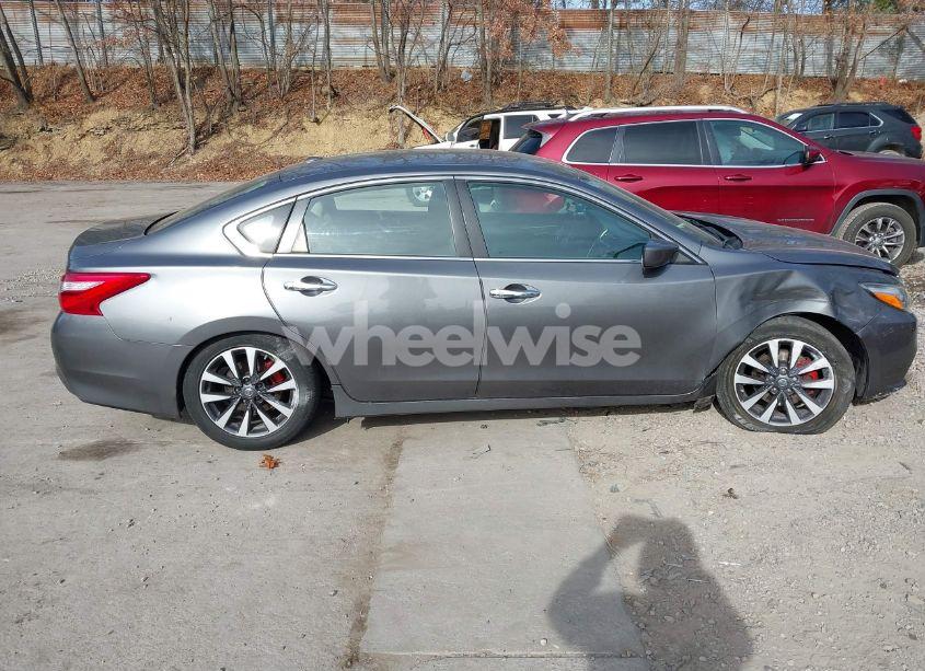 Photo 14 of 2017 Nissan Altima 2.5 SV (VIN 1N4AL3AP4HC109988)